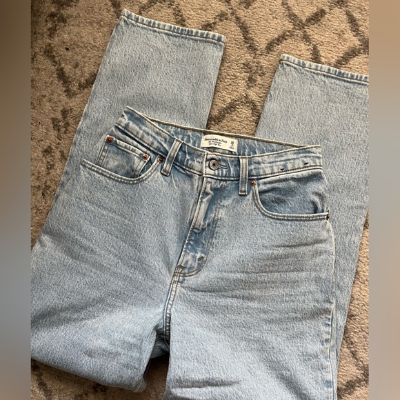 Abercrombie & Fitch Denim - Abercrombie and Fitch Curve Love Ultra High Rise 90’s Straight Jeans